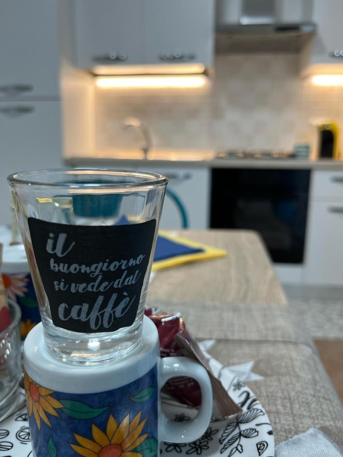 Апартаменты La Casina Azzurra Монтесильвано Экстерьер фото
